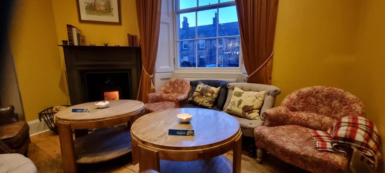 Buccleuch And Queensberry Arms Hotel Thornhill  Esterno foto