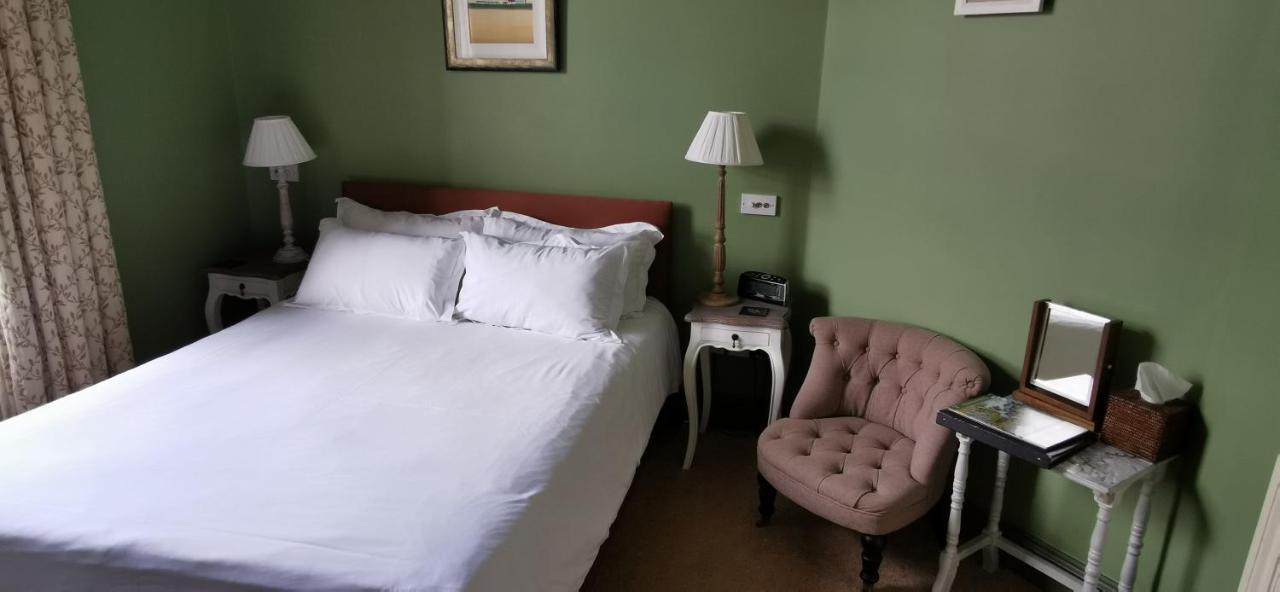 Buccleuch And Queensberry Arms Hotel Thornhill  Esterno foto