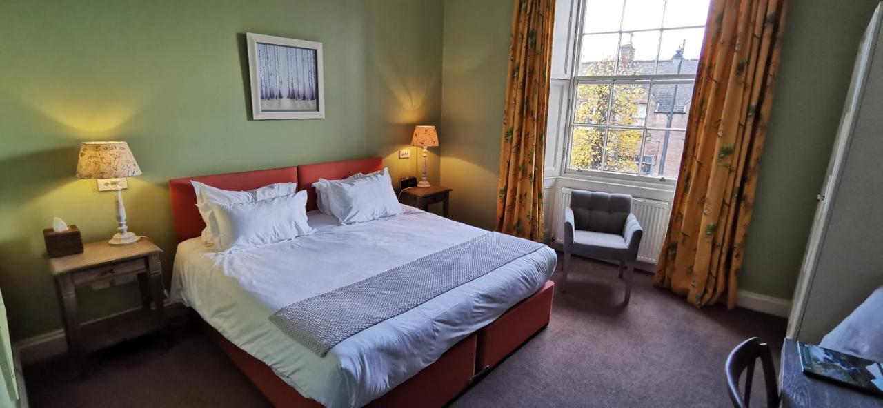 Buccleuch And Queensberry Arms Hotel Thornhill  Esterno foto